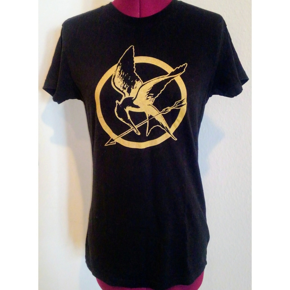 The Hunger Games Mockingjay emblem fitted tee